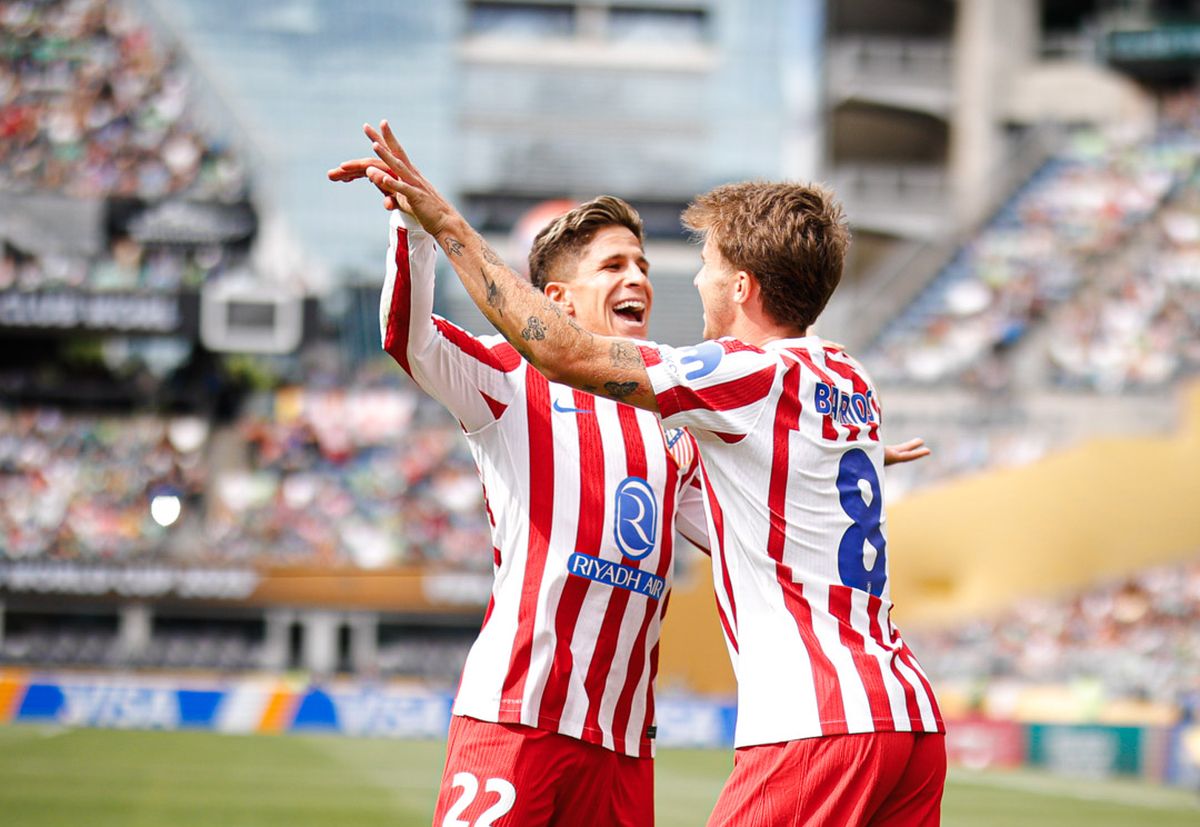 Barrios y Giuliano Simeone