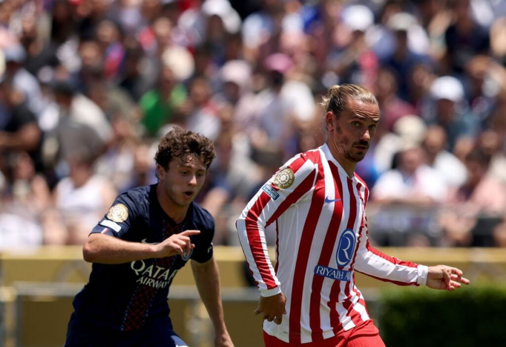 Griezmann en el partido contra el PSG