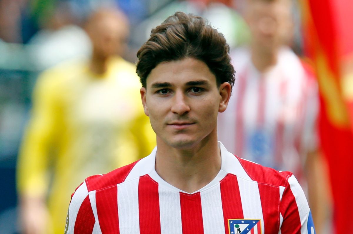 Julián Álvarez en el partido contra el Seattle