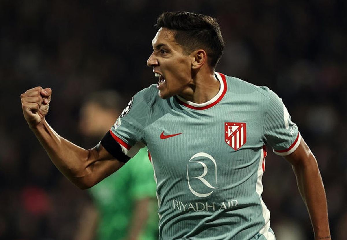 Molina festejando su gol contra el PSG