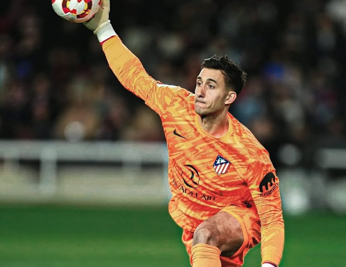 Juan Musso con la camiseta del Atlético de Madrid