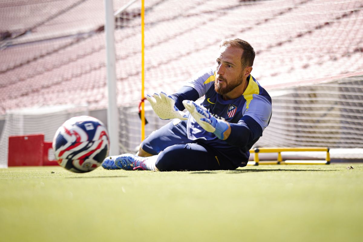 Oblak se está entrenando en Los Ángeles