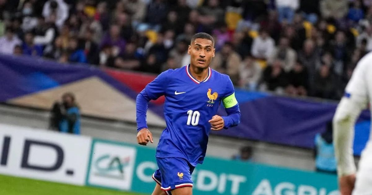 Enzo Millot con la selección francesa