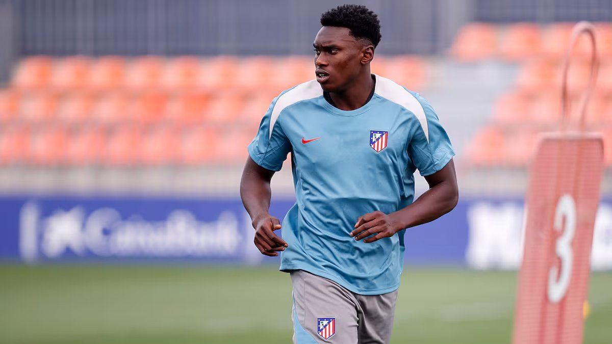 Samu con la camiseta del Atleti