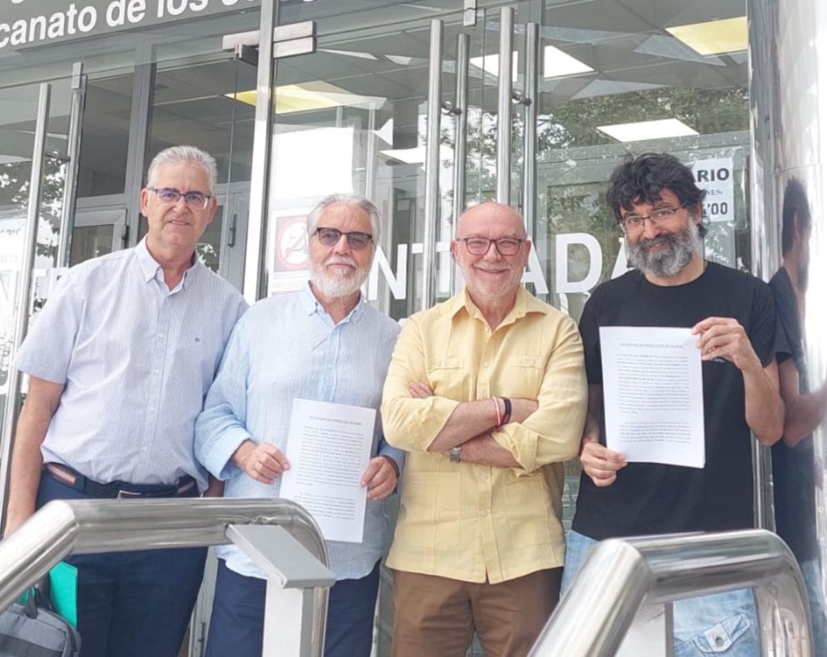 Peñistas del Atleti en los juzgados de Plaza Castilla