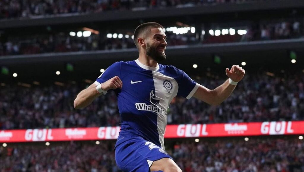 Yannick Carrasco