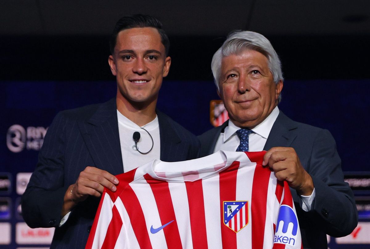 Enrique Cerezo con Raspadori