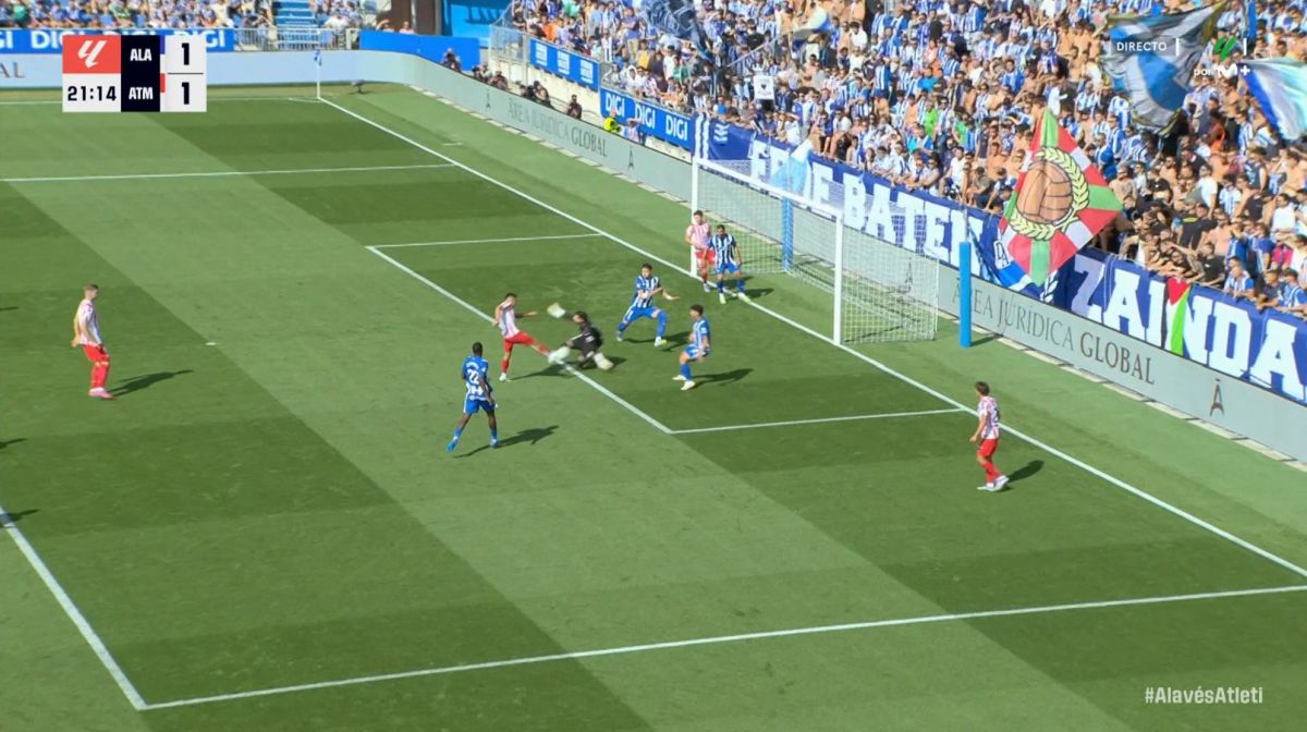 El gol de Giuliano en el Alavés-Atlético de Madrid