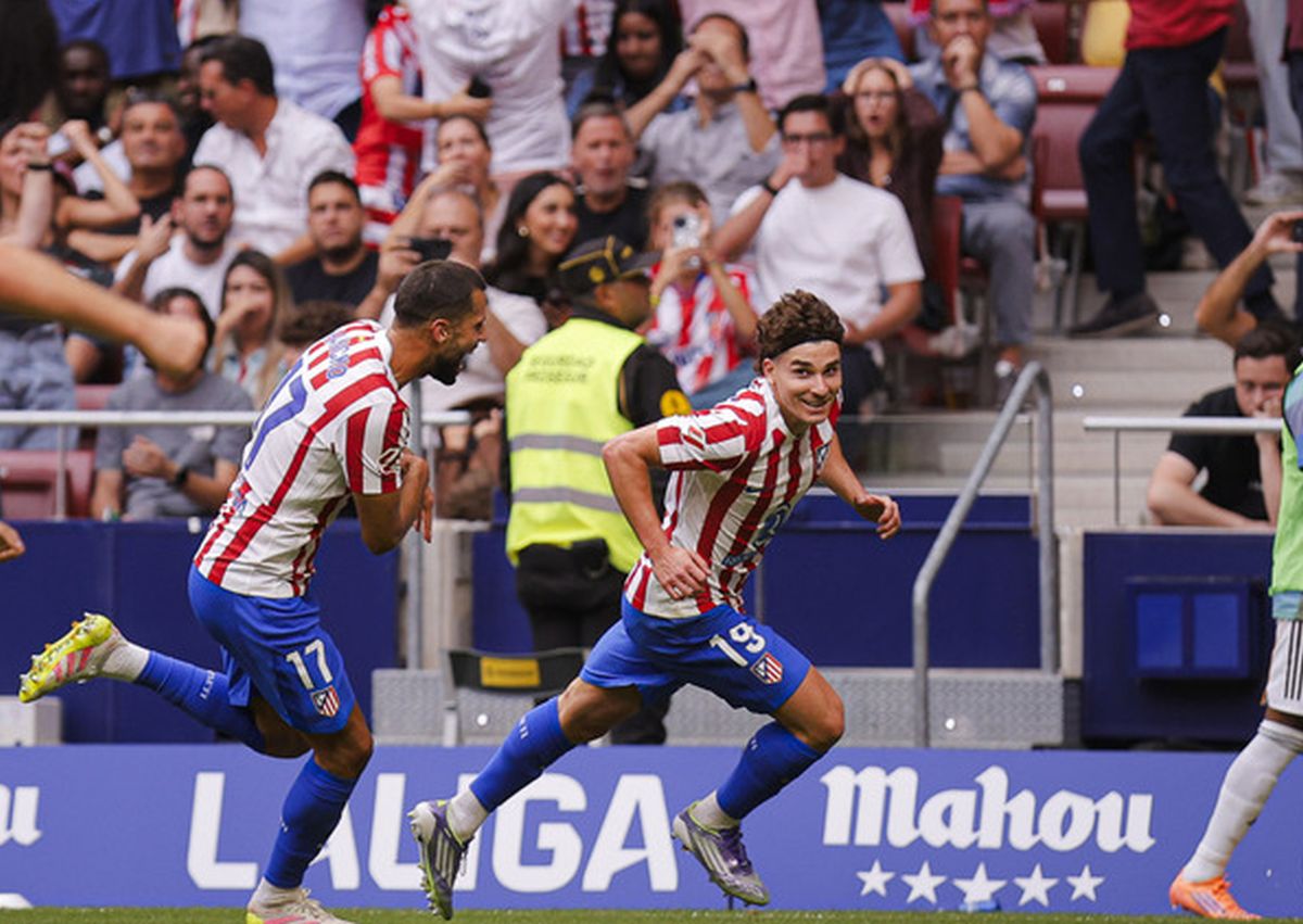 Julián Alvarez en el Atlético de Madrid - Real Madrid