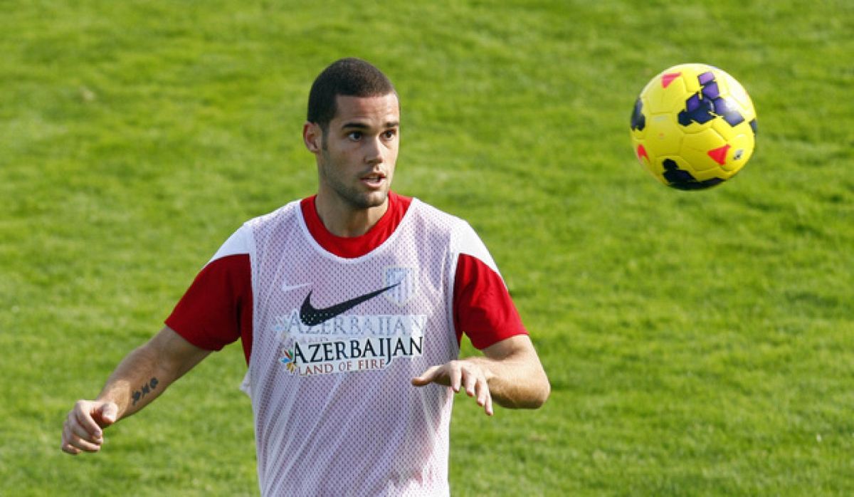 Mario Suárez con la camiseta del Atlético de Madrid