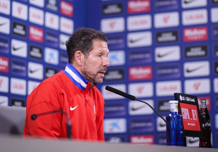 Simeone se disculpa a Florentino y Vinicius