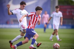 La Academia se lleva otro derbi