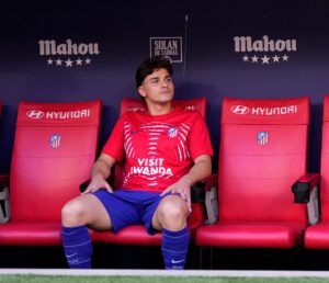 Julián Álvarez busca nuevo representante